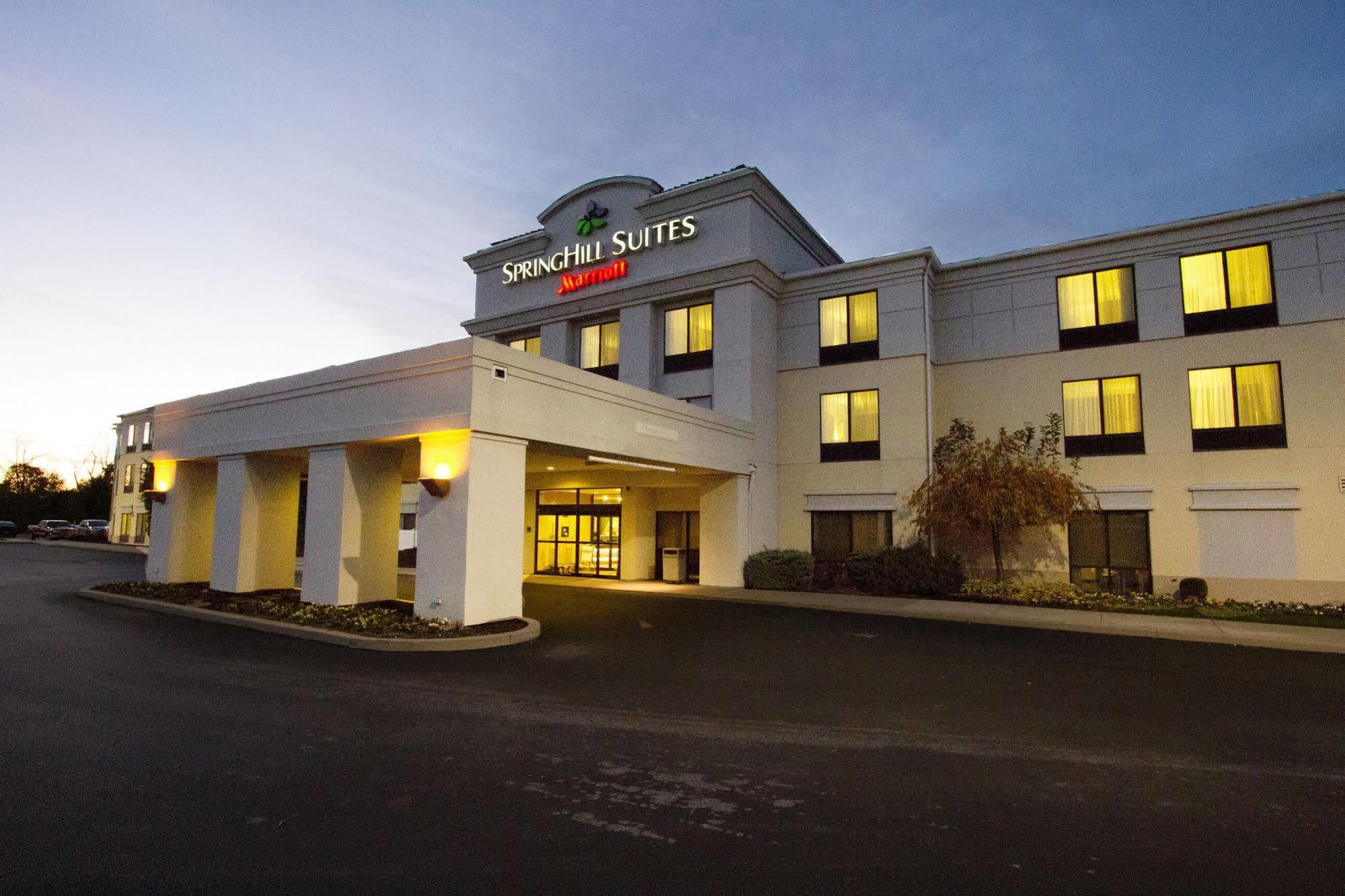 Springhill Suites By Marriott Hershey Near The Park Exterior photo